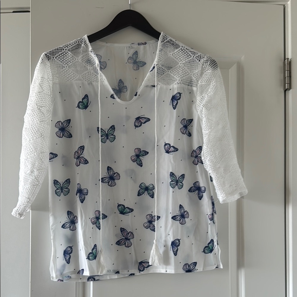 White and Blue Butterfly Print Blouse with V-Neck